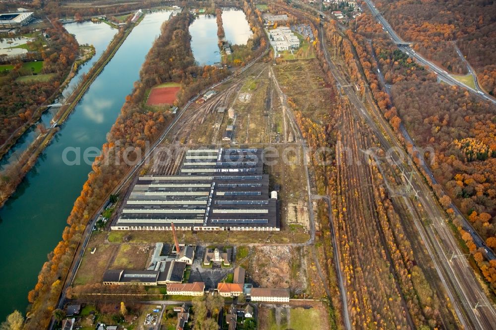 Aerial photograph Duisburg - Development area of the decommissioned and unused land and real estate on the former marshalling yard and railway station of Deutsche Bahn in Duisburg in the state North Rhine-Westphalia, Germany