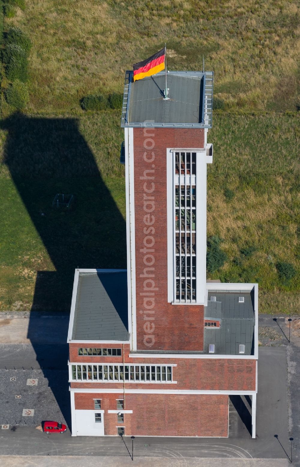 Aerial image Bönen - Former winding tower of the Zeche Königsborn the shaft 4 at Bönen in the Ruhr area in North Rhine-Westphalia