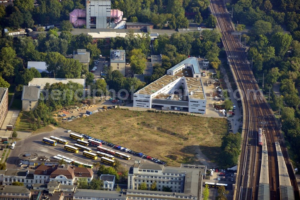 Berlin from the bird's eye view: View of the former service yard of the zoological garden. Once the construction of the Great Berlin Wheel was planed here