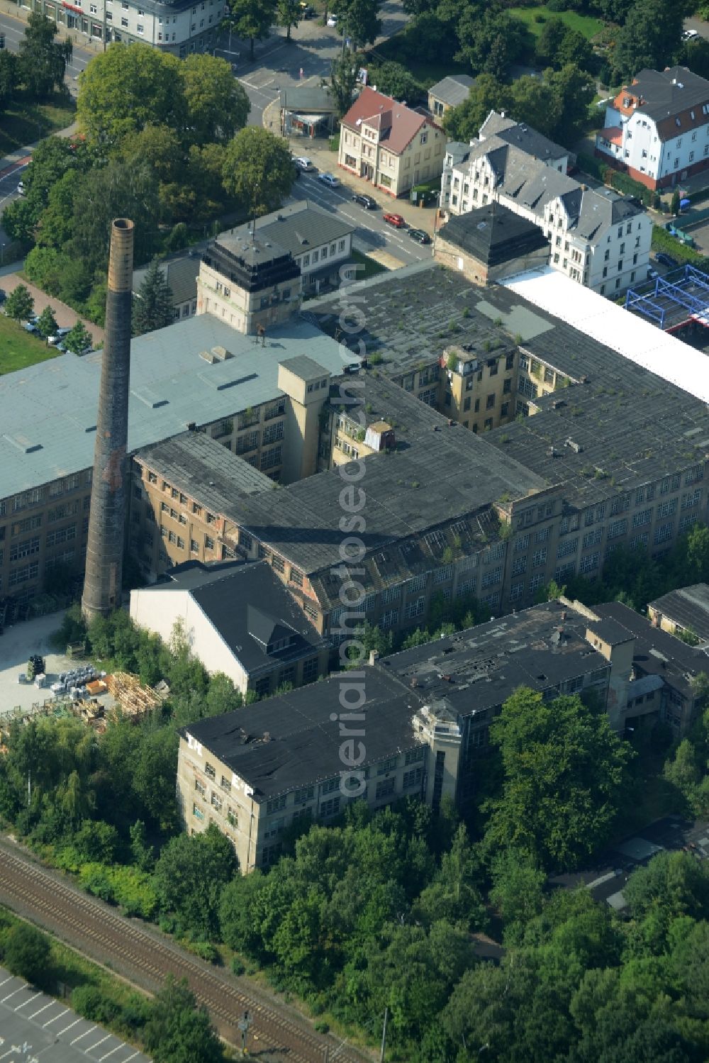 Chemnitz from the bird's eye view: Former company grounds and historic factory facilities of Wan derer Works AG in Chemnitz in the state of Saxony. The company used to be an important producer of bicycles, motorbikes, cars, office machines and tools. View of the factory on Zwickauer Strasse