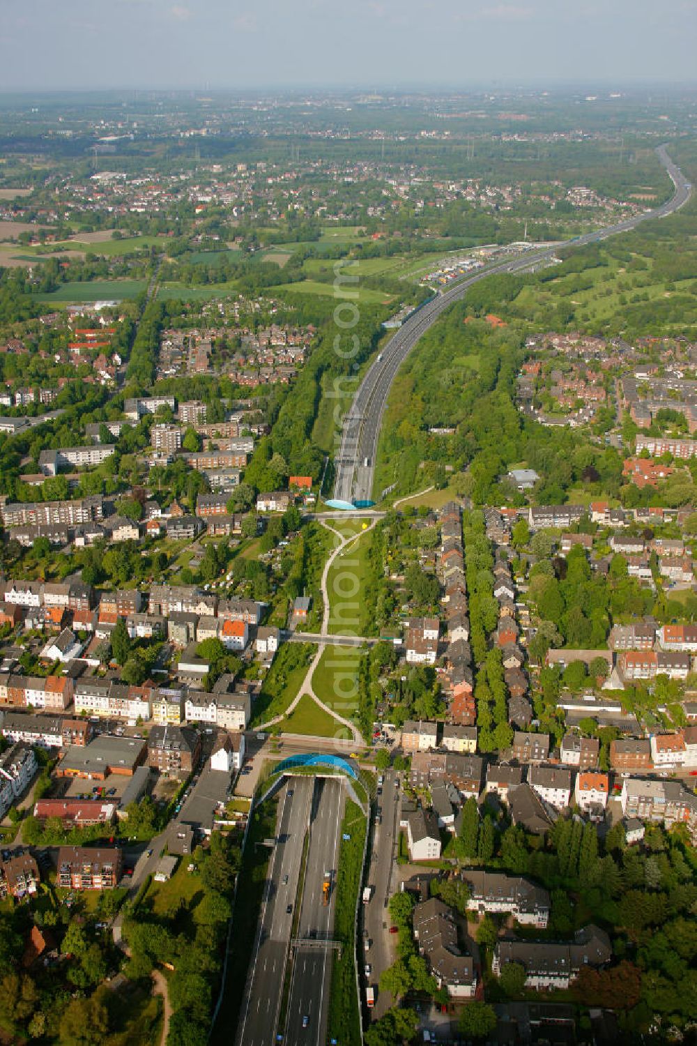 Gelsenkirchen from above - Das mit Wohnhäusern und einer Grünanlage überbaute ehemalige Gelände der Zeche Graf Bismarck am Autobahn-Deckel an den Straßen E 34, Cranger Straße, Kronprinzenstraße und Frankampstraße in Gelsenkirchen in Nordrhein-Westfalen. The former coal mine arrea Graf Bismarck at the autobahn canopy at the streets E 34, Cranger Strasse, Kronprinzenstrasse und Frankampstrasse in Gelsenkirchen in North Rhine-Westphalia.