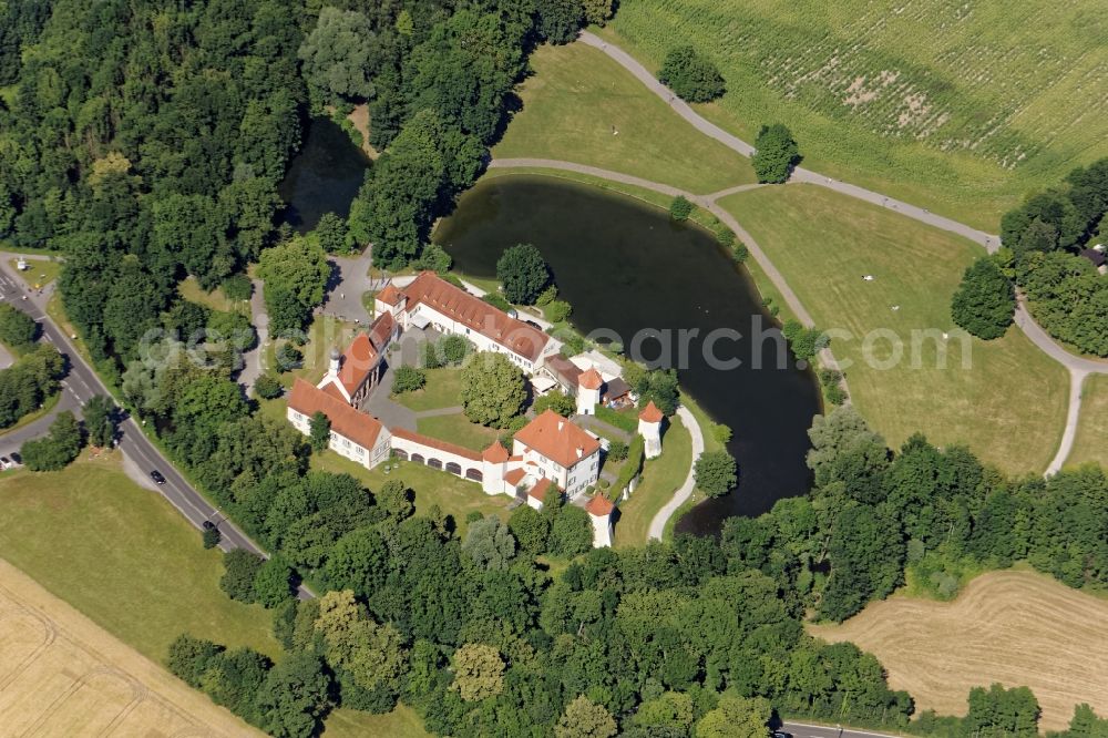 Aerial photograph München - The former hunting chateau Blutenburg at the Pippinger Strasse in Munich-Obermenzing in the state Bavaria