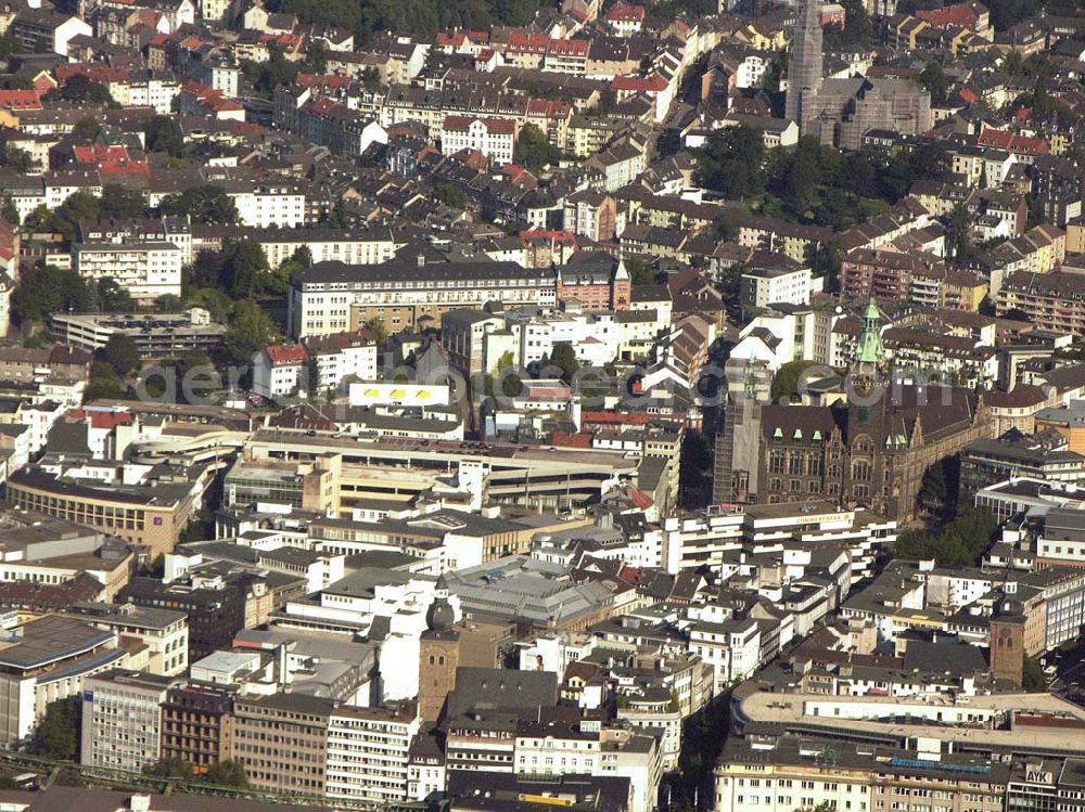 Wuppertal from the bird's eye view: , Stadtansicht Wuppertal mit dem ehemaligen Rathaus Elberfeld (Verwaltungshaus am Neumarkt). Verwaltungshaus Elberfeld, Neumarkt 10, 42103 Wuppertal-Elberfeld