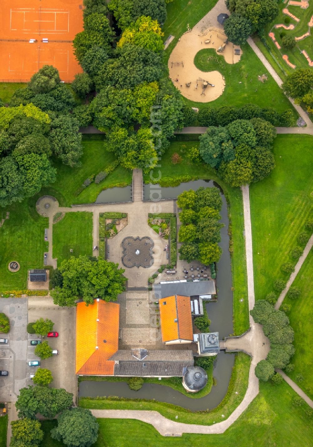 Schwelm from the bird's eye view: Former manor house Martfeld near Schwelm in the state of North Rhine-Westphalia