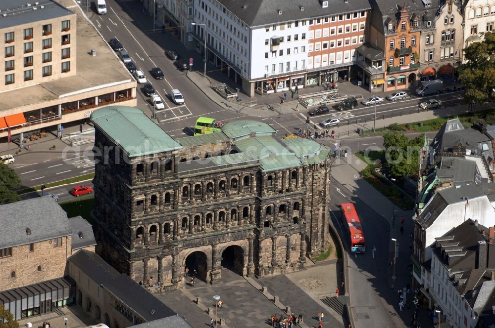 Aerial photograph Trier - Former Roman Porta Nigra - the city's landmarks in Trier in Rhineland-Palatinate