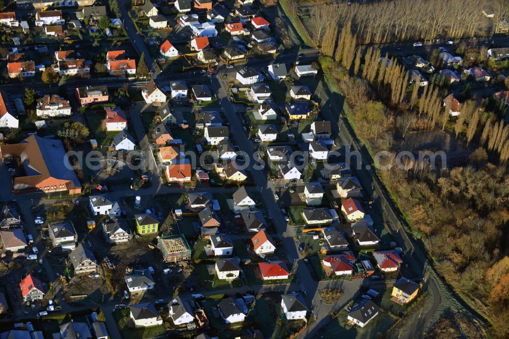 Aerial image Berlin - Single and multi-family residential - residential area in the district of Berlin Wartenberg Hohenschonhausen