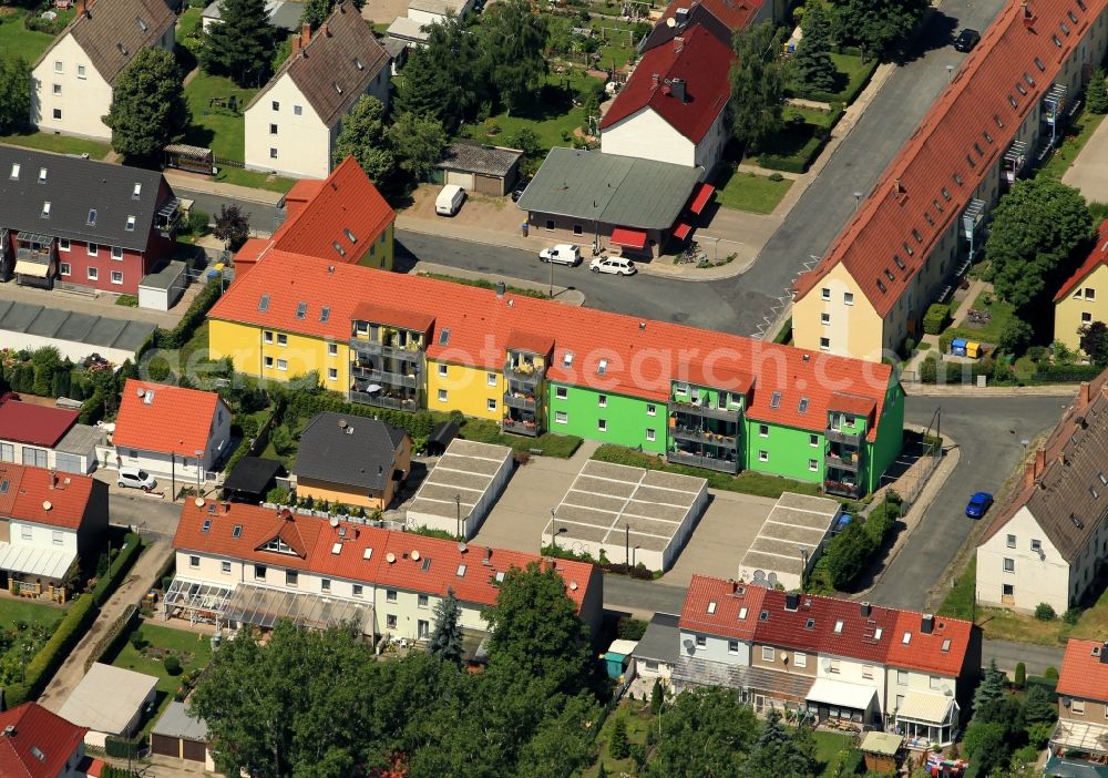 Aerial photograph Sömmerda - In the south of Soemmerda in Thuringia located in the vicinity of the Heinrich-Heine-Strasse and Bertold Brecht-Strasse residential with single and multi-family homes