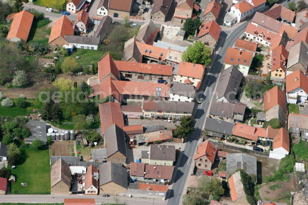 Weinolsheim from above - Single and multi-family homes on the Gaustrasse in Weinolsheim in the state of Rhineland-Palatinate