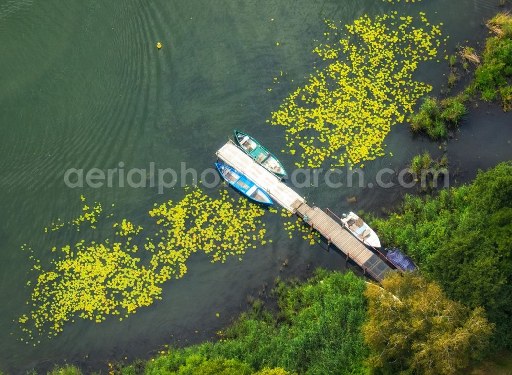 Waren (Müritz) from the bird's eye view: A land at riparian zones on the course of the river des Reeckkanals in Waren (Mueritz) in the state Mecklenburg - Western Pomerania