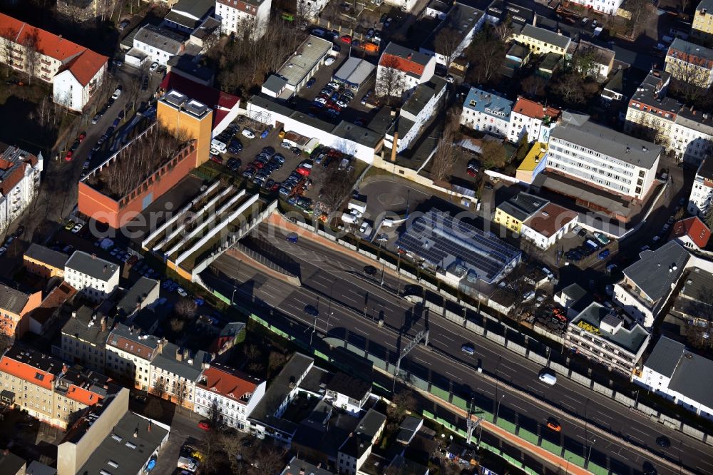 Aerial image Berlin Neukölln - Entrance to the tunnel of the highway - A100 city motorway / E36 to Buschkrugallee in Berlin Neukoelln