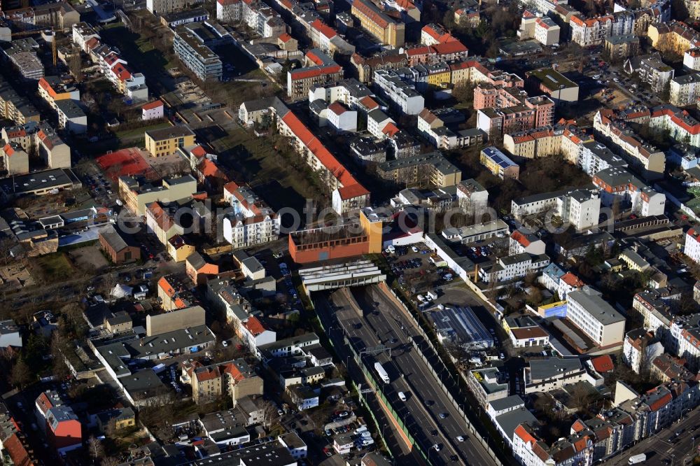 Aerial photograph Berlin Neukölln - Entrance to the tunnel of the highway - A100 city motorway / E36 to Buschkrugallee in Berlin Neukoelln