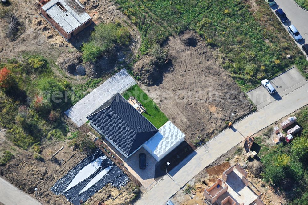 Aerial photograph Magedeburg - Blick auf das neue Einfamilien- Wohnneubaugebiet Am Birnengarten in Magdeburg-Ottersleben.