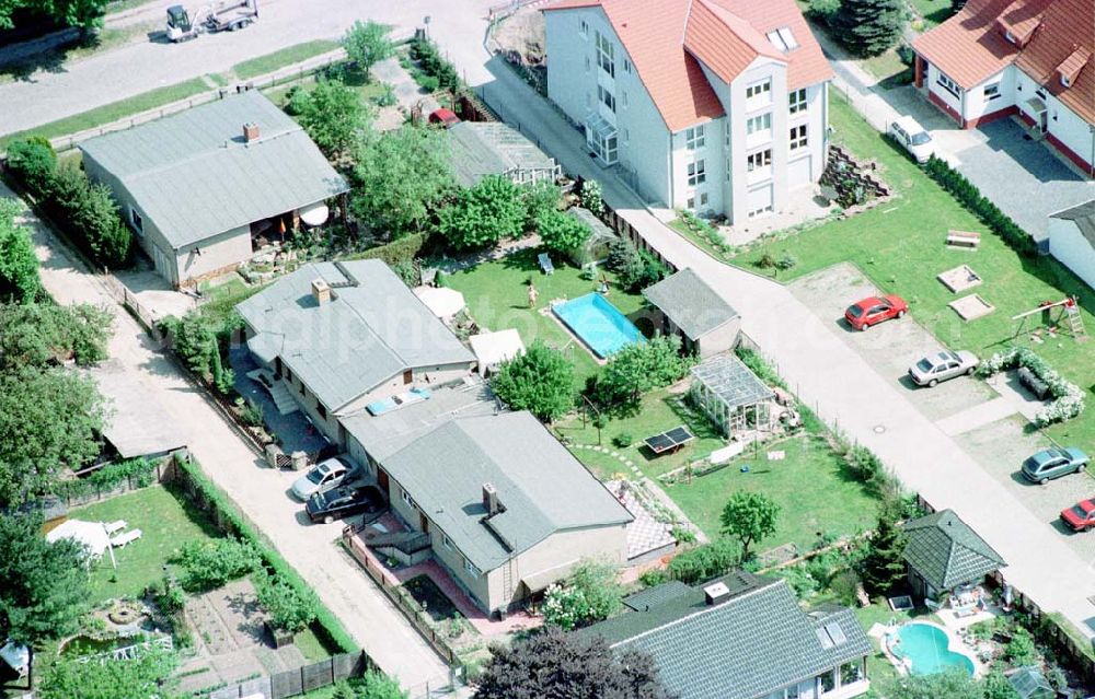 Mahlow / Brandenburg from the bird's eye view: Einfamilienhaus der Fam. Wartig in Mahlow / Brandenburg