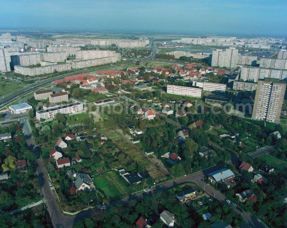 Aerial photograph Berlin Marzahn - Single-family homes and housing estates on the village of Old Marzahn in Berlin