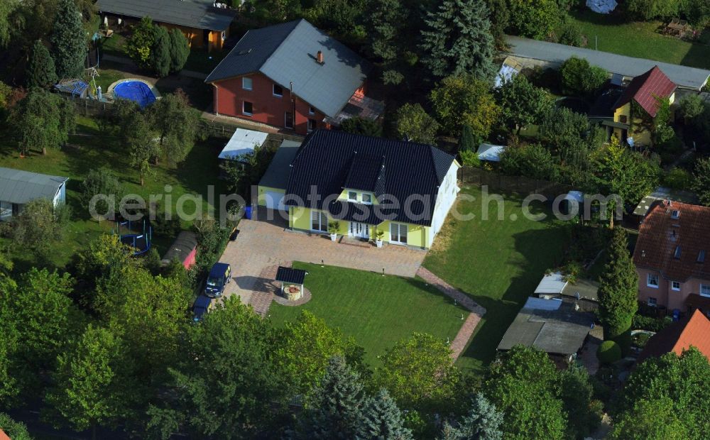 Aerial photograph Berlin Karow - Residential estate on Hubertusdamm in Berlin - Karow