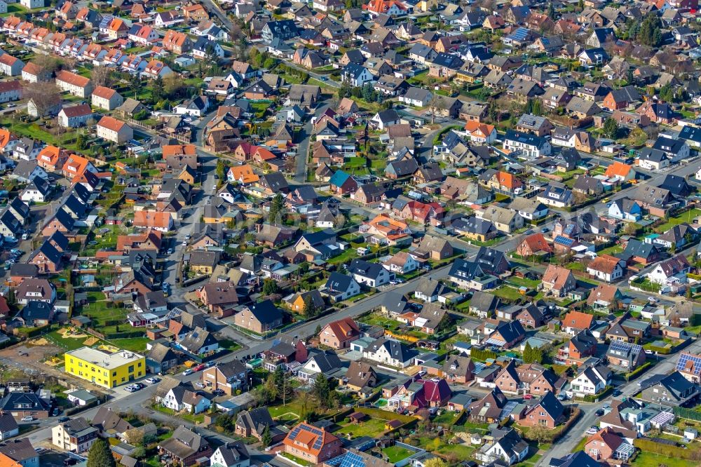 Hamm from above - Single-family residential area of settlement on Strackstrasse in the district Bockum-Hoevel in Hamm in the state North Rhine-Westphalia, Germany