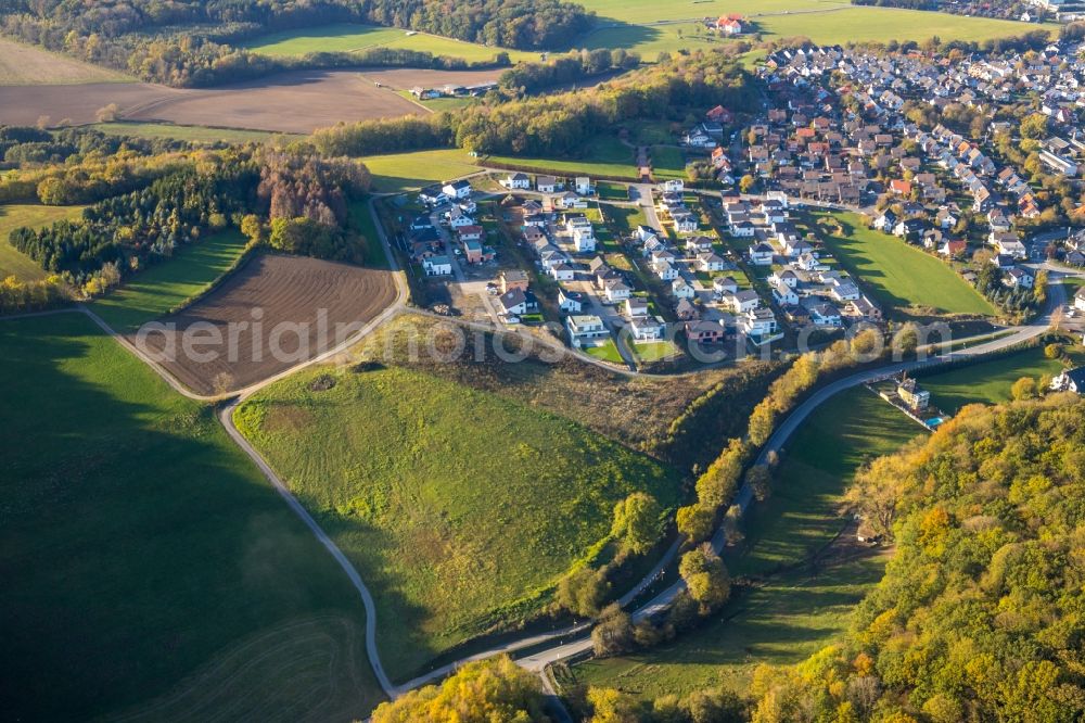 Aerial image Herdringen - Single-family residential area of settlement Am Spielberg in Herdringen in the state North Rhine-Westphalia, Germany