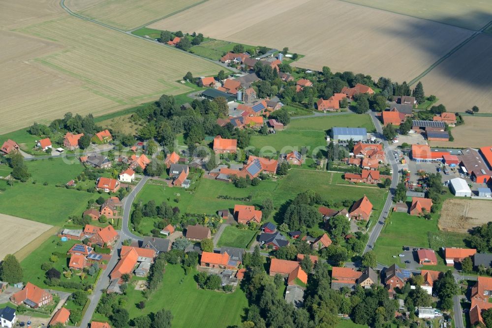 Aerial photograph Raderhorst - View on a single-family residential area of settlement in the Bruederstrasse in Raderhorst in the state North Rhine-Westphalia