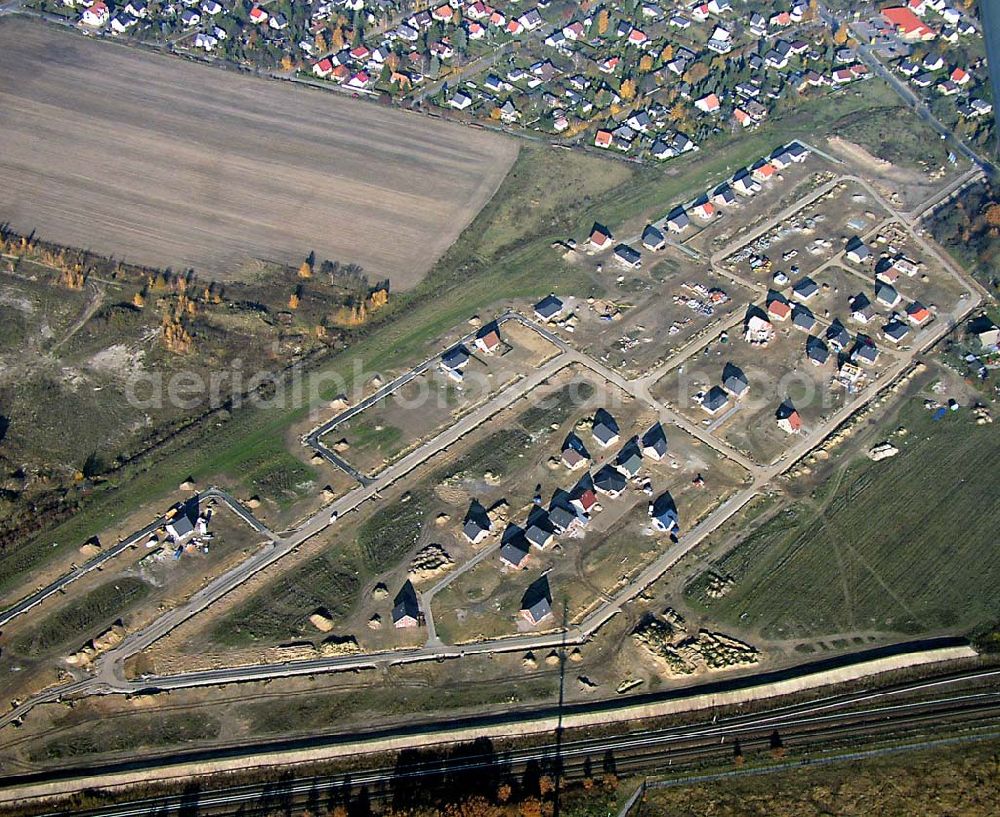 Hoppegarten / Brandenburg from above - Einfamilienhausneubau nördlich der S-Bahnlinie am Gewerbegebiet Hoppegarten / BRB / Birkenstein