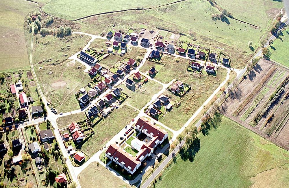 Eberswalde-Lichterfelde / Brandenburg from above - Einfamilienhausneubausiedlung an der Messingwerkstraße im Stadtteil Lichterfelde von Eberswalde in Brandenburg.