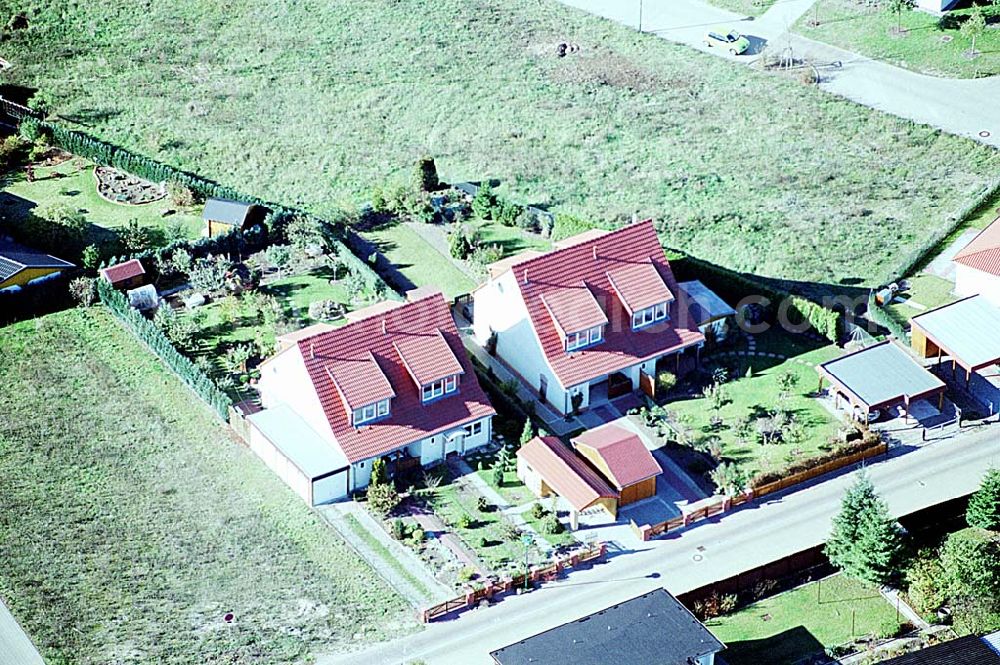 Aerial photograph Eberswalde-Lichterfelde / Brandenburg - Einfamilienhausneubausiedlung im Stadtteil Lichterfelde von Eberswalde in Brandenburg. (Objekt 36557 in der Mozartstraße / Ecke Händelstraße)