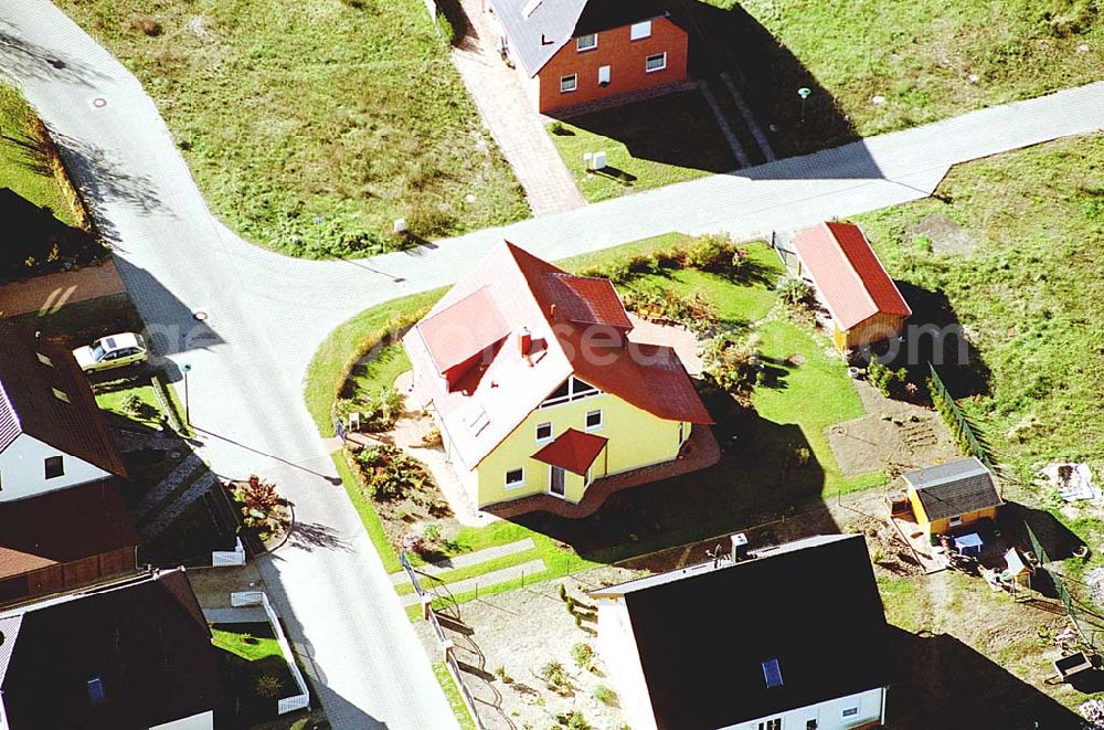 Aerial image Eberswalde-Lichterfelde / Brandenburg - Einfamilienhausneubausiedlung im Stadtteil Lichterfelde von Eberswalde in Brandenburg. (Objekt 36580 in der Haydenstraße / Durchfahrt zur Händelstraße)