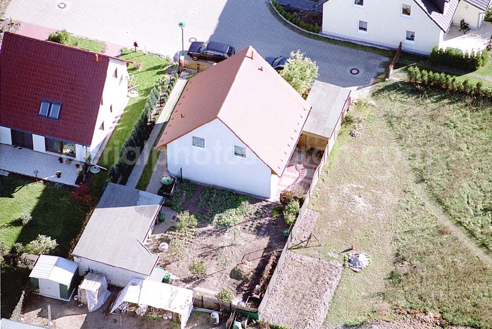 Eberswalde-Lichterfelde / Brandenburg from the bird's eye view: Einfamilienhausneubausiedlung im Stadtteil Lichterfelde von Eberswalde in Brandenburg. (Objekt 36635 in der Bachstraße)