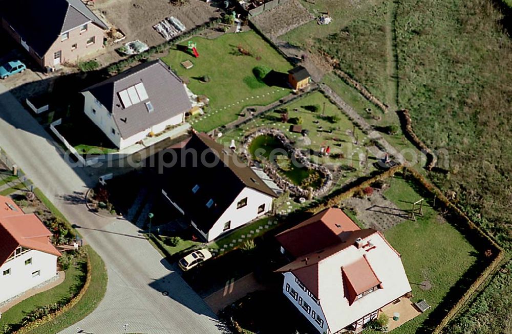 Eberswalde-Lichterfelde / Brandenburg from above - 24.10.2003 Einfamilienhausneubausiedlung im Stadtteil Lichterfelde von Eberswalde in Brandenburg (Objekt 36834 in der Haydenstraße)