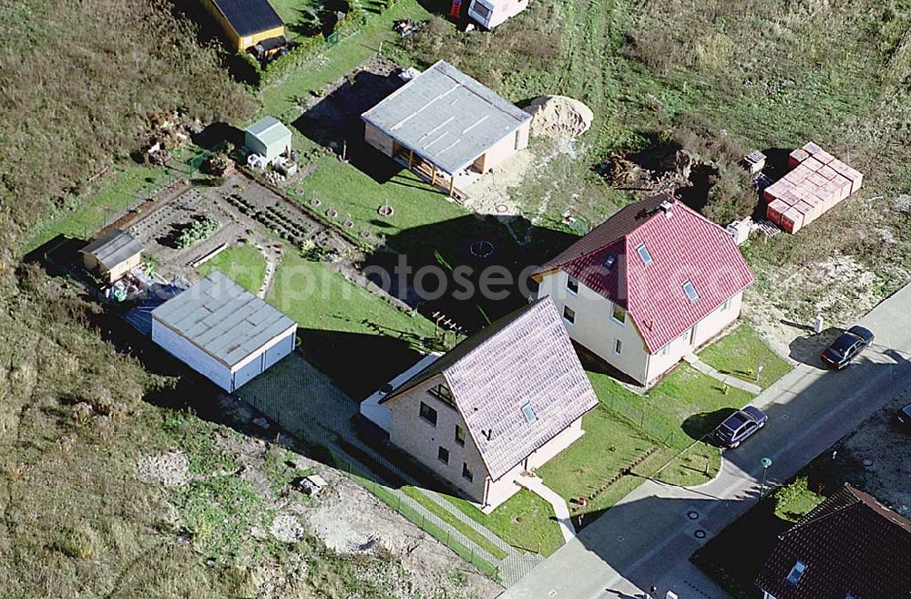 Aerial image Eberswalde-Lichterfelde / Brandenburg - 24.10.2003 Einfamilienhausneubausiedlung im Stadtteil Lichterfelde von Eberswalde in Brandenburg (Objekt 36836 in der Wagnerstraße)