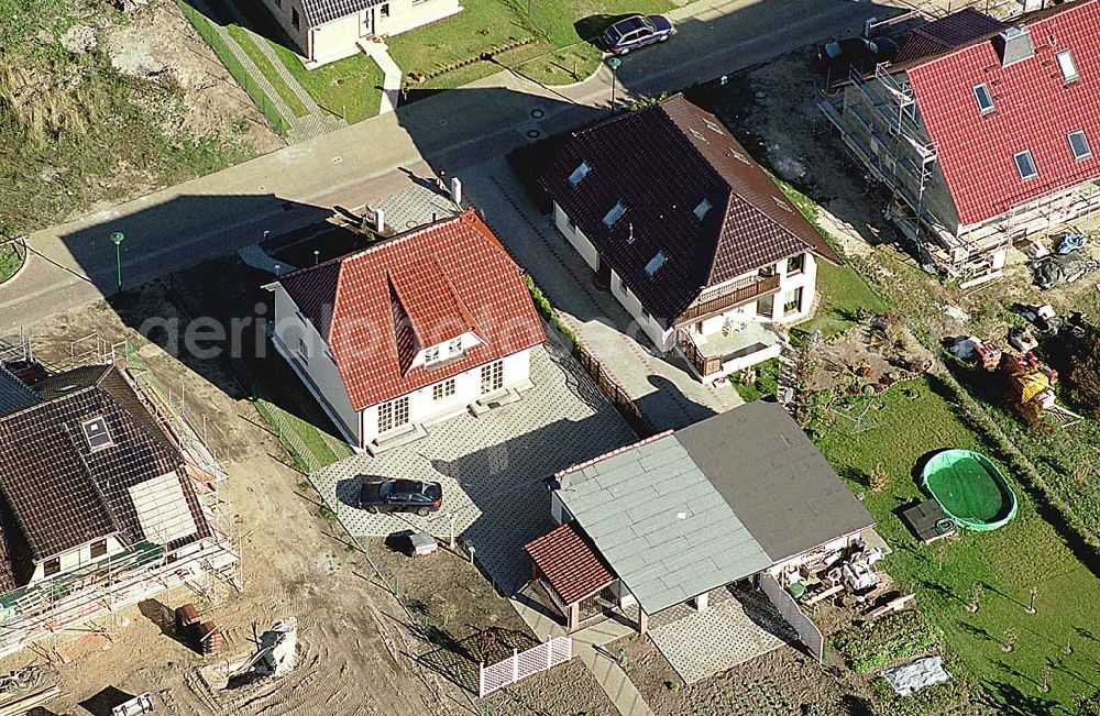 Eberswalde-Lichterfelde / Brandenburg from above - 24.10.2003 Einfamilienhausneubausiedlung im Stadtteil Lichterfelde von Eberswalde in Brandenburg (Objekt 36838 in der Wagnerstraße)