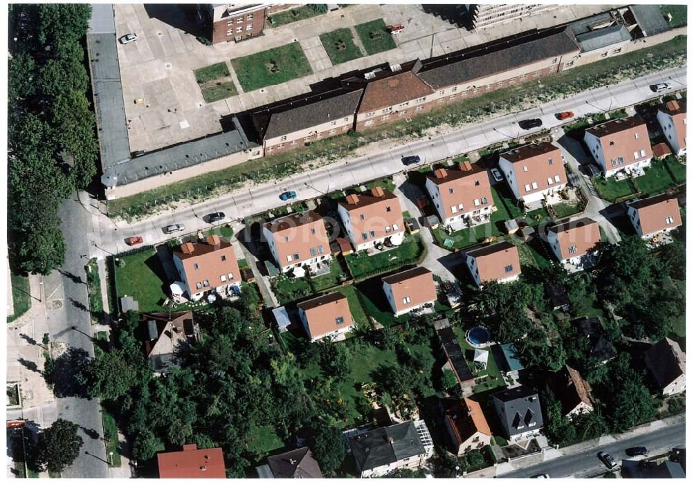 Aerial image Berlin - Hohenschönhausen - Einfamilienhaussiedlung an der Lichtenauer / Gensler Straße in Berlin - Hohenschönhausen