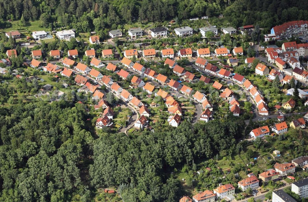 Eisenach from above - Between the streets - On Ramsberg and Freimarstraße in Eisenach in Thuringia is a large village with houses