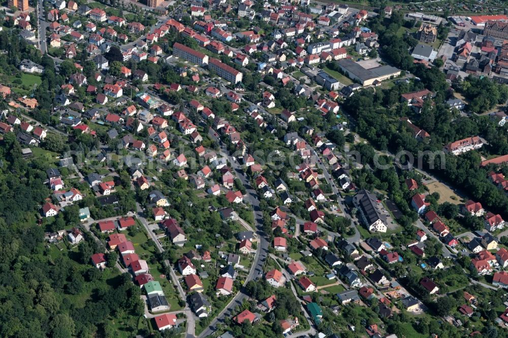 Rudolstadt from the bird's eye view: There is a large residential estate between the wedge Hauer Street, Goethe Street and Richard-Wagner-Strasse in Rudolstadt in Thuringia. South of this residential area are also several apartment houses