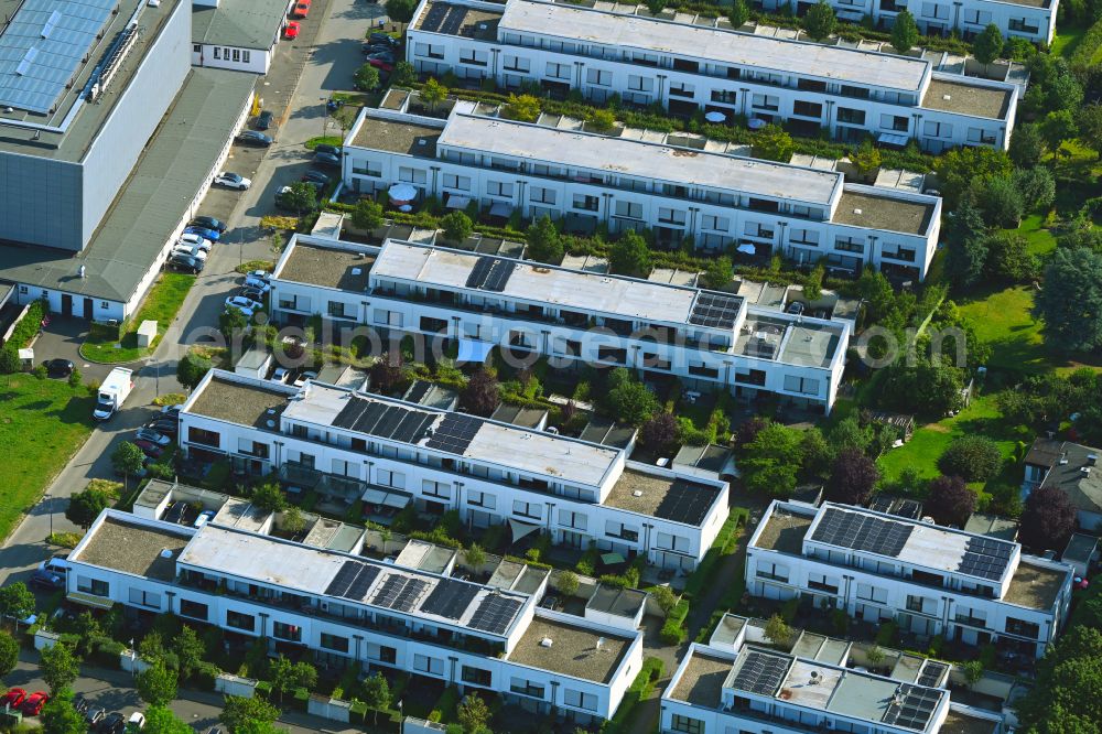 Aerial photograph Köln - Single-family house - residential area in the form of a semi-detached house as a terraced housing development on street Kaethe-Paulus-Strasse in the district Ossendorf in Cologne in the state North Rhine-Westphalia, Germany