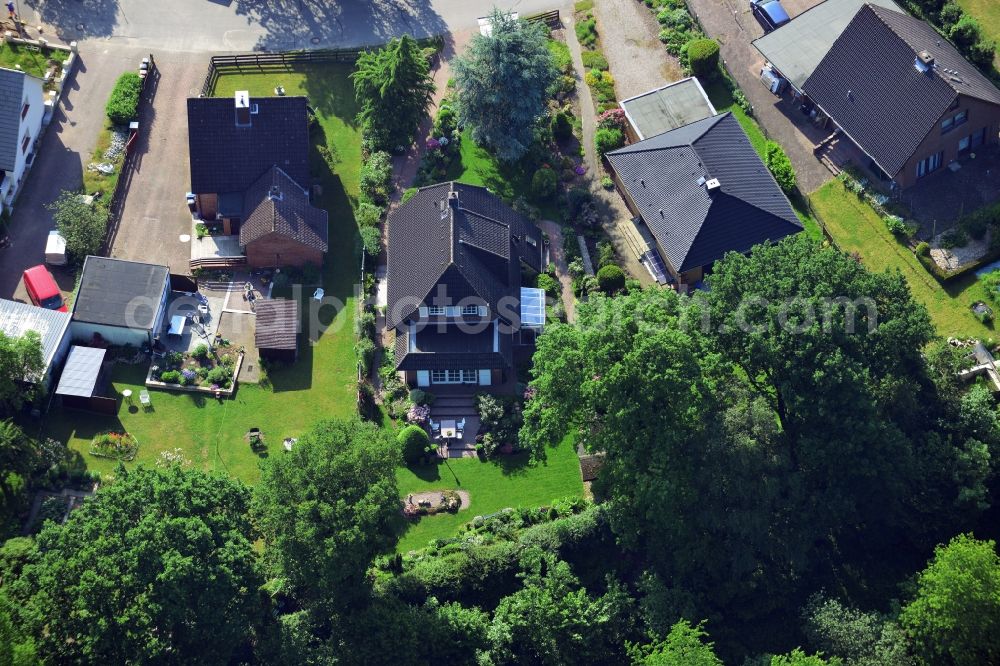 Aerial image Steinburg OT Sprenge - One family houses at the road Rosenweg in Steinburg OT Sprenge in the state Schleswig-Holstein