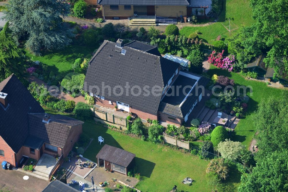 Steinburg OT Sprenge from above - One family houses at the road Rosenweg in Steinburg OT Sprenge in the state Schleswig-Holstein