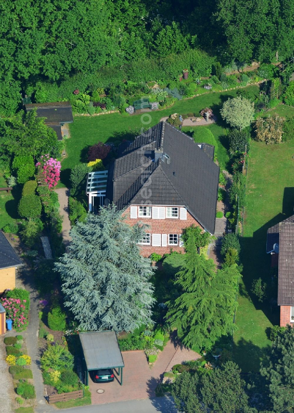 Steinburg OT Sprenge from above - One family houses at the road Rosenweg in Steinburg OT Sprenge in the state Schleswig-Holstein