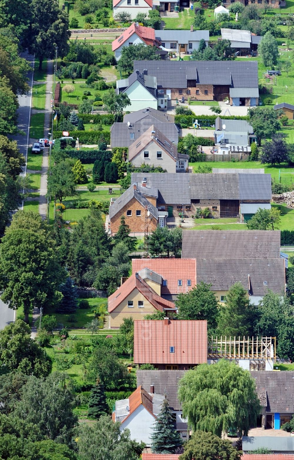 Aerial photograph Tessin - Detached houses along Gnoiener St in Vilz, a district of Tessin in Mecklenburg Western Pomerania