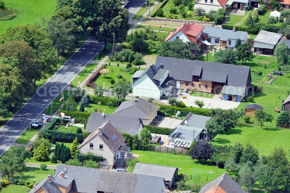 Tessin from the bird's eye view: Detached houses along Gnoiener St in Vilz, a district of Tessin in Mecklenburg Western Pomerania