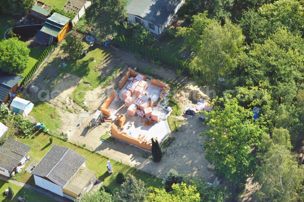 Aerial photograph Vogelsdorf zu Fredersdorf - Einfamilienwohnhäuser im Wohngebiet am Heideweg / Beppo-Römer-Straße in Vogelsdorf.