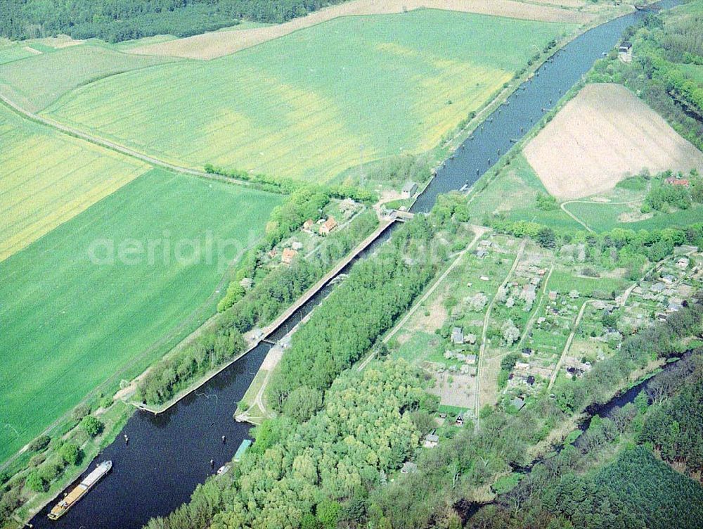 Zerben from the bird's eye view: Einkammerschleuse Zerben am Elbe-Havel-Kanal.