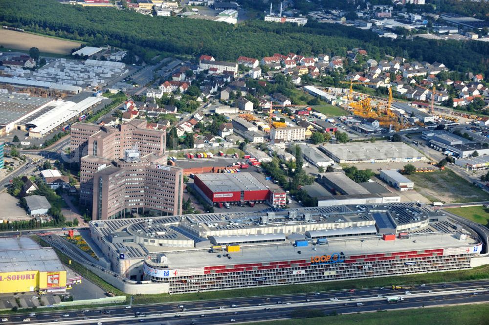 Weiterstadt from the bird's eye view: Blick auf das Einkaufs- und Geschäftszentrum LOOP5 Shopping Centre an der Gutenbergstraße 5 in 64331 Weiterstadt an der Autobahn A5 Ausfahrt Weiterstadt. The shopping and business center LOOP5.