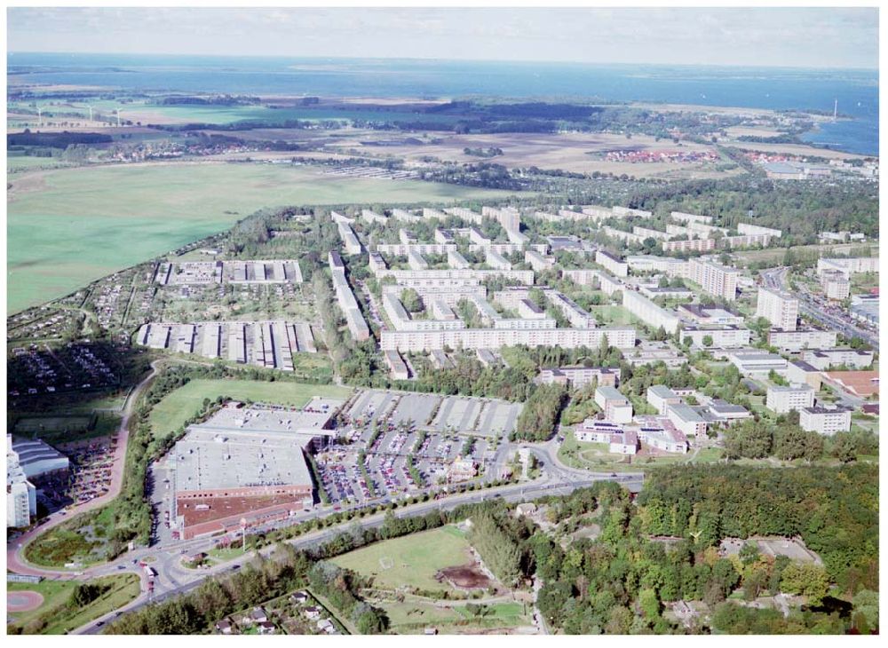 Stralsund / Mecklenburg Vorpommern from above - Einkaufs- und Geschäftszentrum im Südwesten von Stralsund / 27.09.02