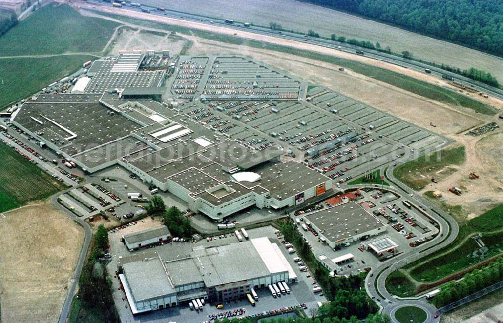 Aerial image Wildau - Einkaufs- und Gewerbecenter an der Autobahn bei Königs Wusterhausen.