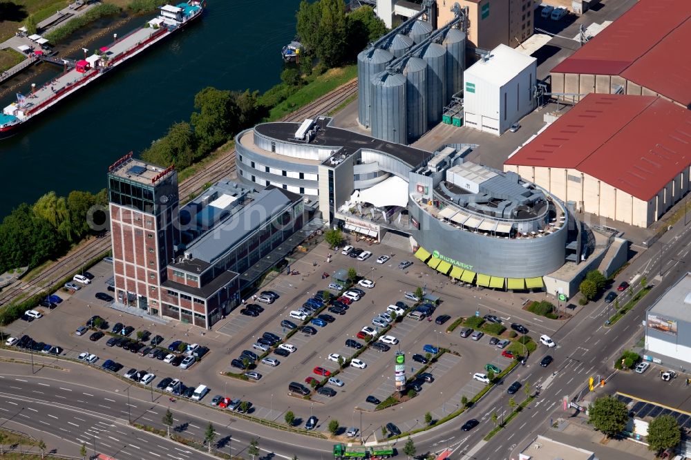 Heilbronn from the bird's eye view: Building of the shopping center AKT-Am Kaiser`s Turm in Heilbronn in the state Baden-Wurttemberg, Germany