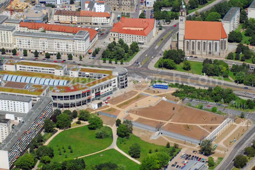 Aerial image Magdeburg - Building of the shopping center Allee-Center Magdeburg on street Ernst-Reuter-Allee in the district Zentrum in Magdeburg in the state Saxony-Anhalt, Germany