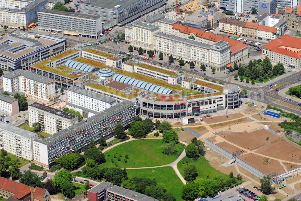 Aerial photograph Magdeburg - Building of the shopping center Allee-Center Magdeburg on street Ernst-Reuter-Allee in the district Zentrum in Magdeburg in the state Saxony-Anhalt, Germany