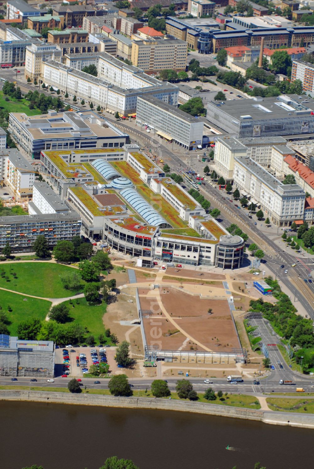 Magdeburg from above - Building of the shopping center Allee-Center Magdeburg on street Ernst-Reuter-Allee in the district Zentrum in Magdeburg in the state Saxony-Anhalt, Germany