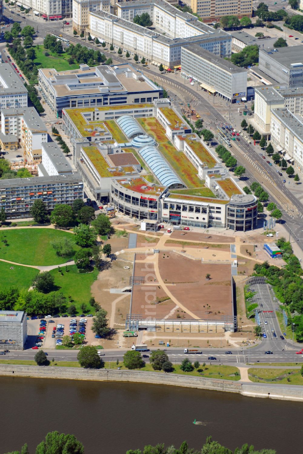 Aerial image Magdeburg - Building of the shopping center Allee-Center Magdeburg on street Ernst-Reuter-Allee in the district Zentrum in Magdeburg in the state Saxony-Anhalt, Germany