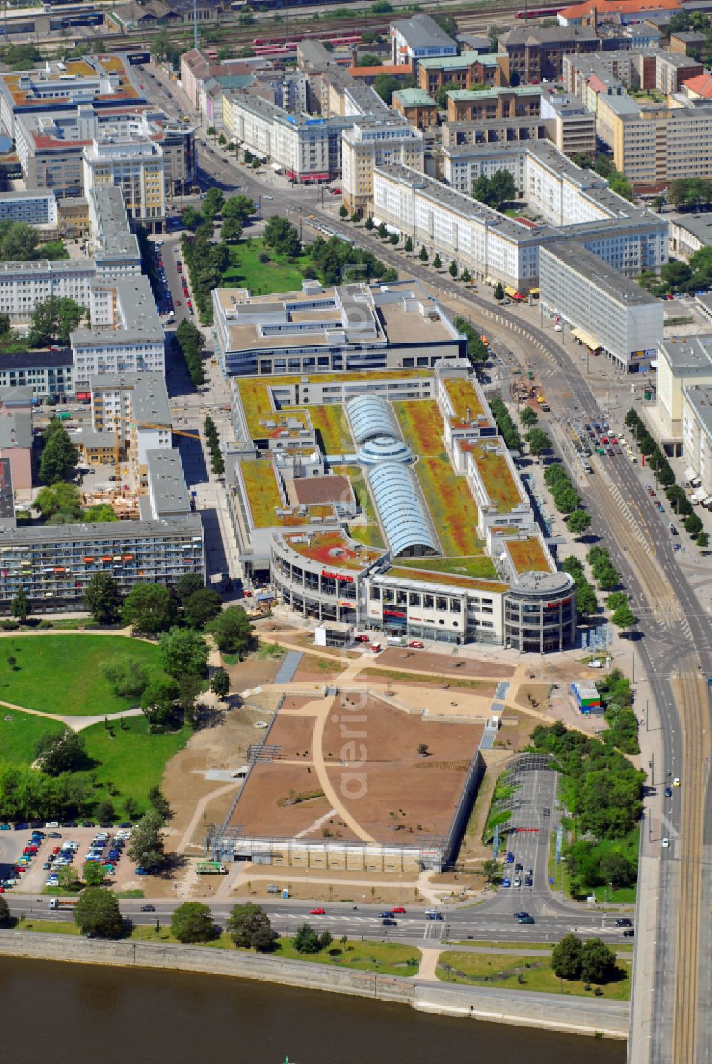 Magdeburg from above - Building of the shopping center Allee-Center Magdeburg on street Ernst-Reuter-Allee in the district Zentrum in Magdeburg in the state Saxony-Anhalt, Germany